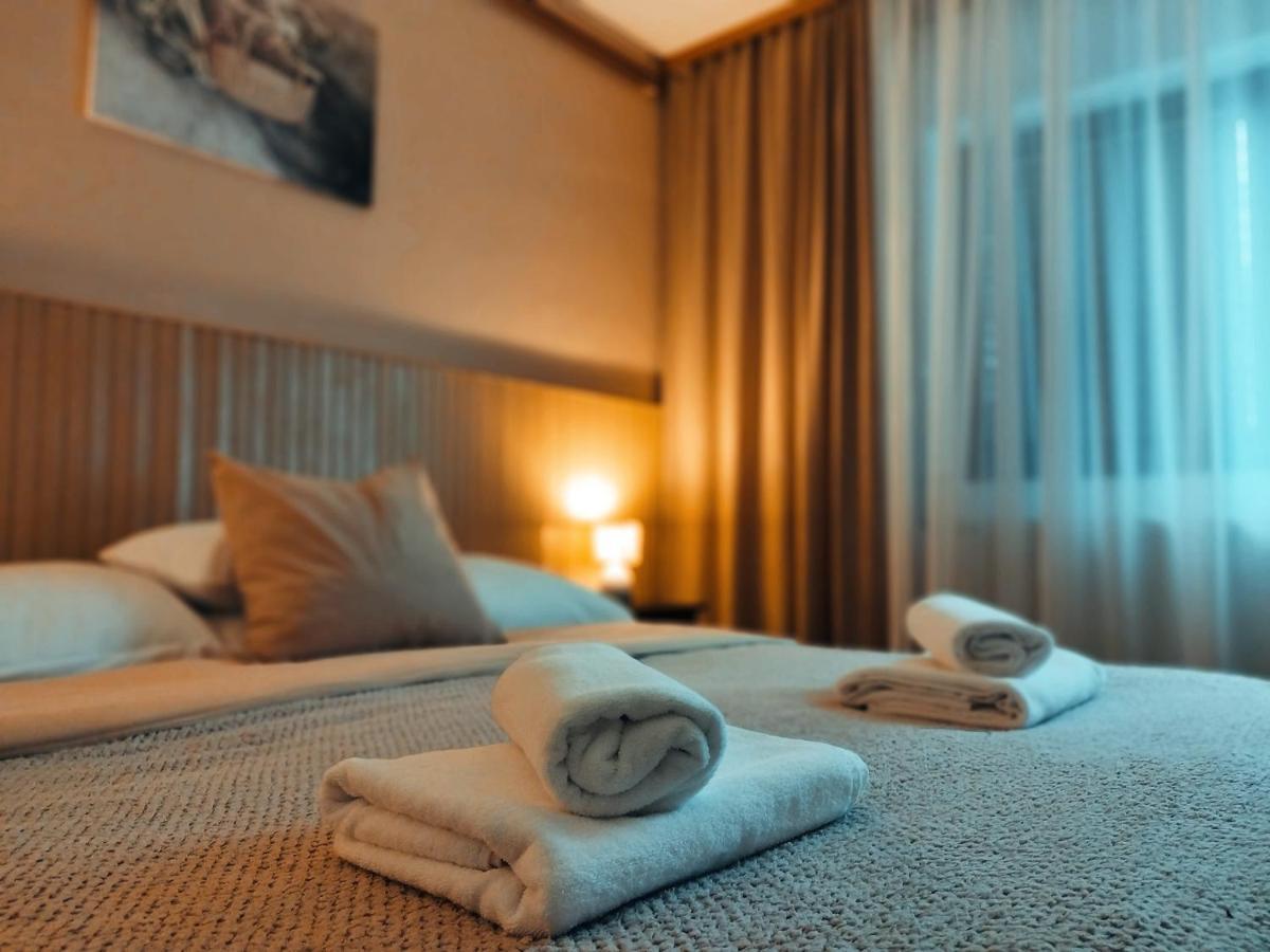 Apartament & Monika *